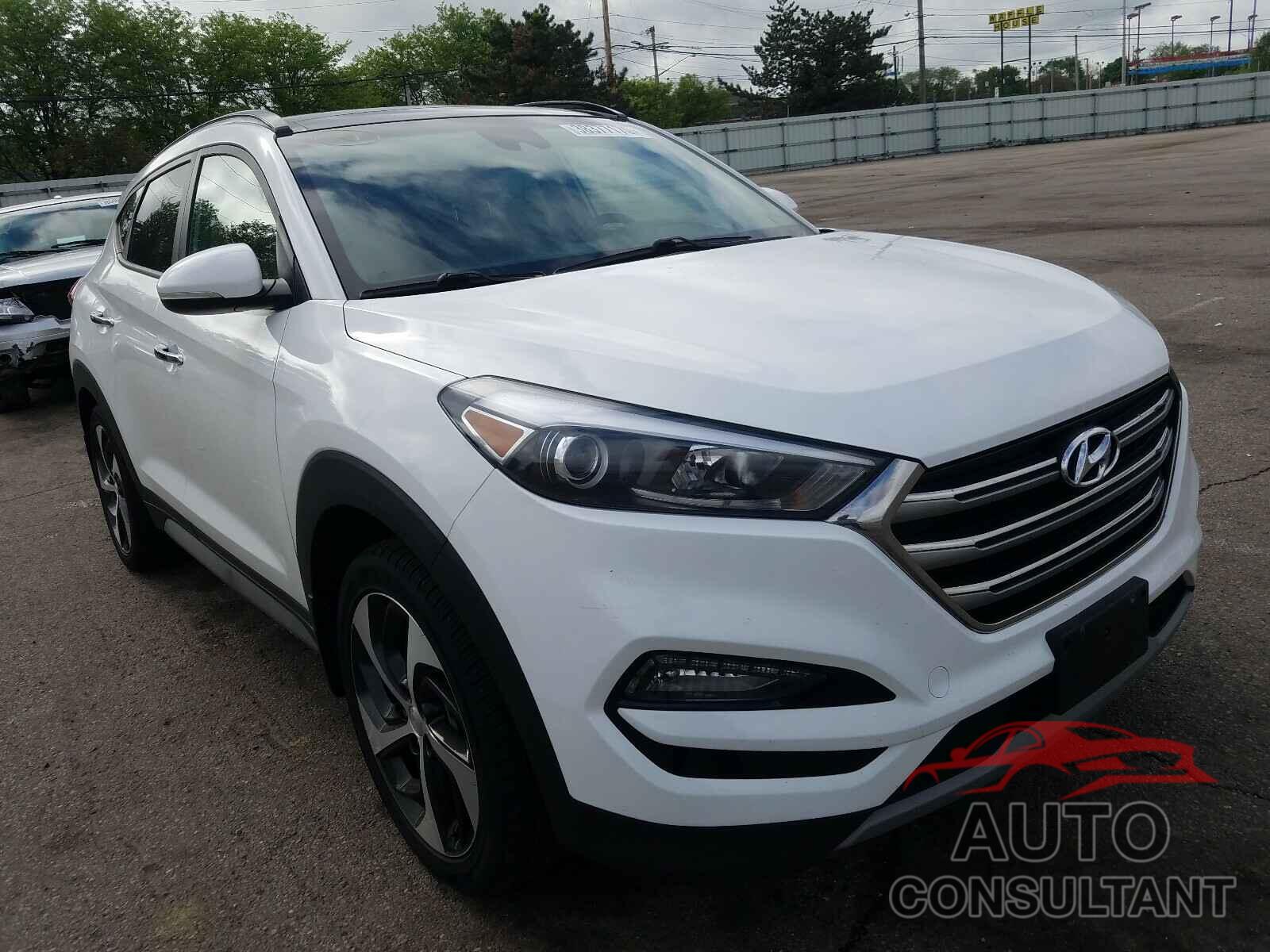 HYUNDAI TUCSON 2018 - KM8J33A23JU643056
