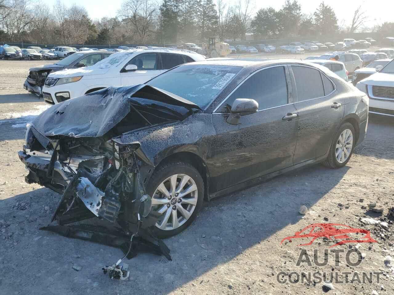 TOYOTA CAMRY 2018 - 4T1B11HK7JU053558