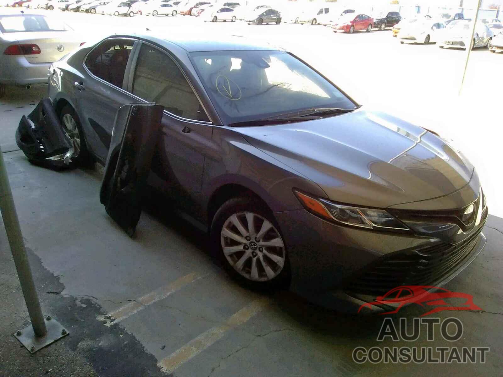 TOYOTA CAMRY 2019 - 4T1B11HK8KU267380