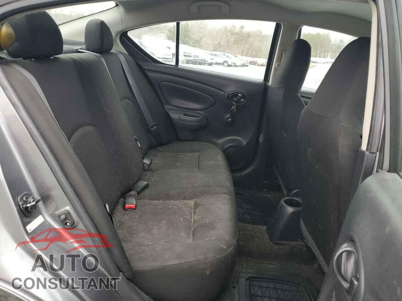 NISSAN VERSA 2017 - 3N1CN7AP3HL906583