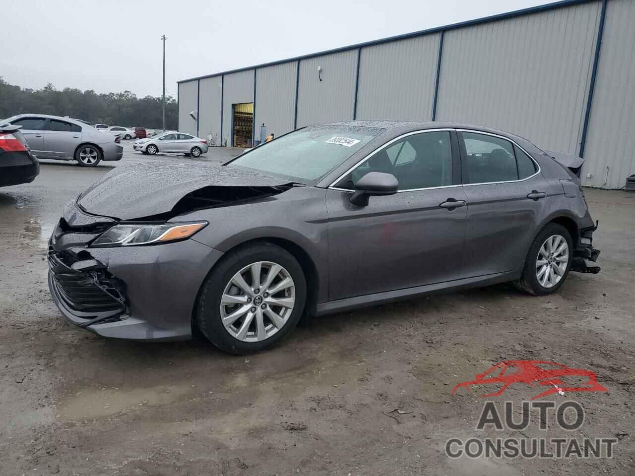TOYOTA CAMRY 2018 - 4T1B11HK7JU112706