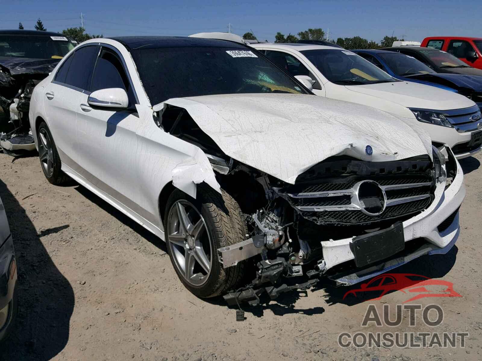 MERCEDES-BENZ C 400 4MATIC 2015 - 55SWF6GBXFU026956
