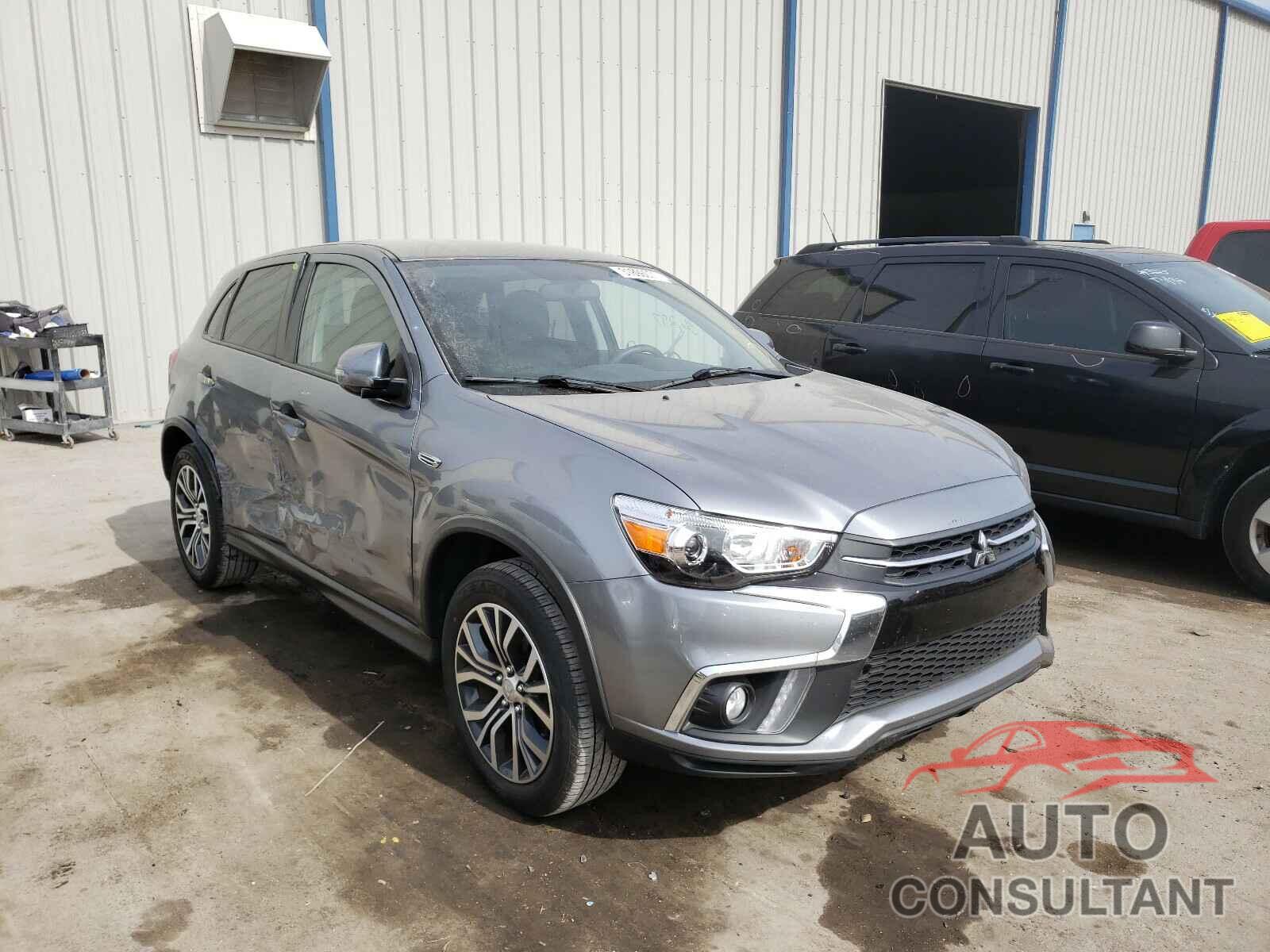 MITSUBISHI OUTLANDER 2018 - JA4AP3AW0JU019205