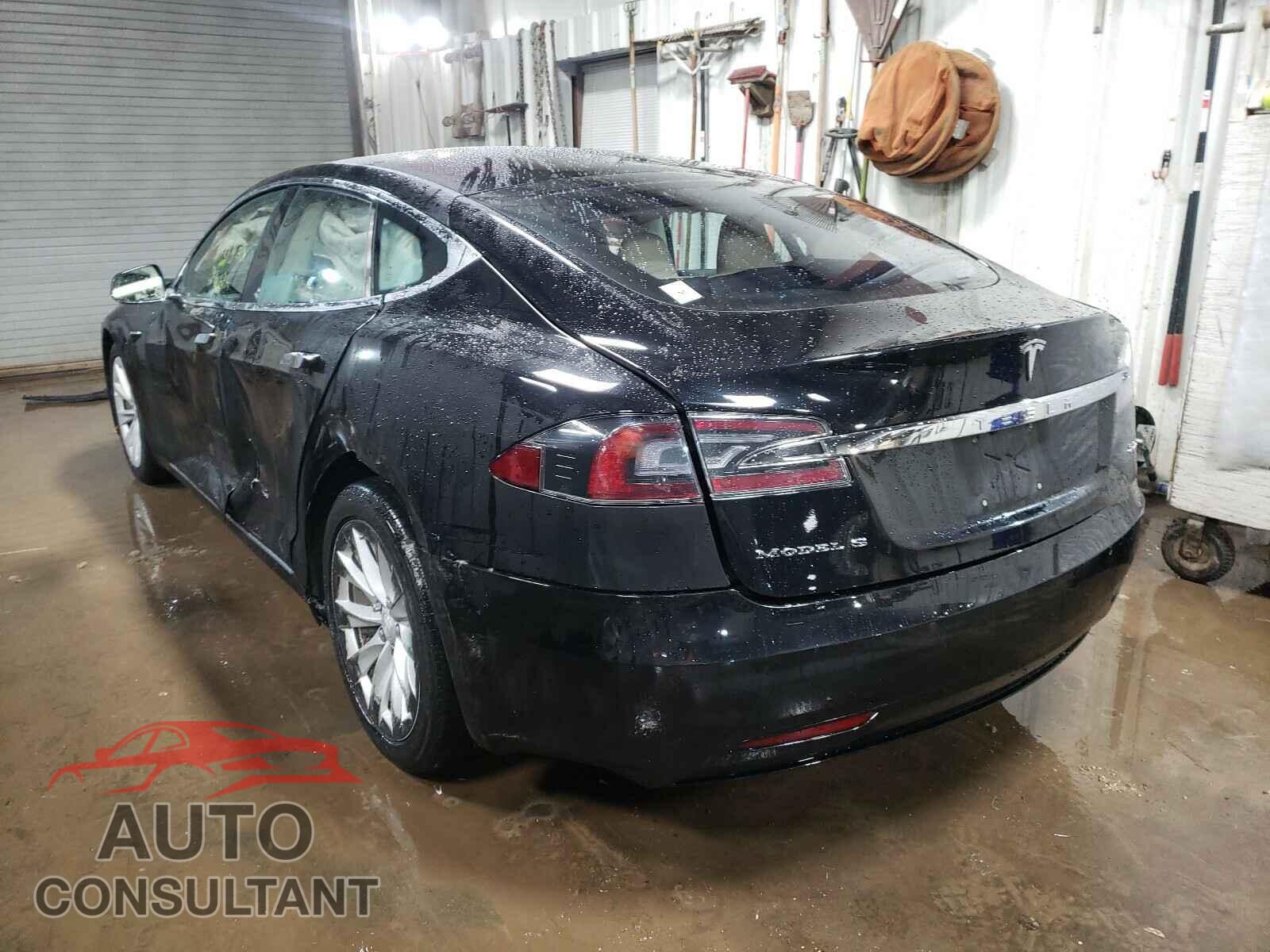 TESLA MODEL S 2017 - 5YJSA1E26HF199753