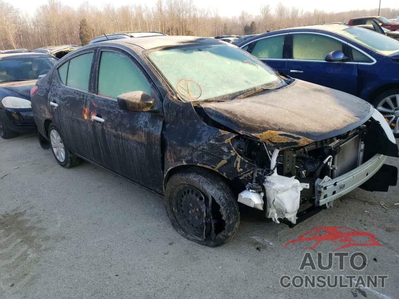 NISSAN VERSA 2019 - 3N1CN7APXKL852061