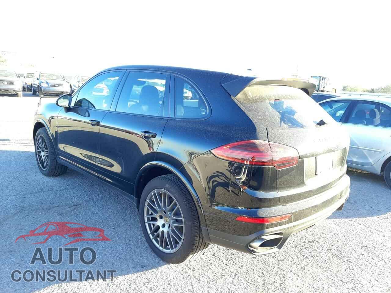 PORSCHE CAYENNE 2017 - WP1AA2A28HKA80305