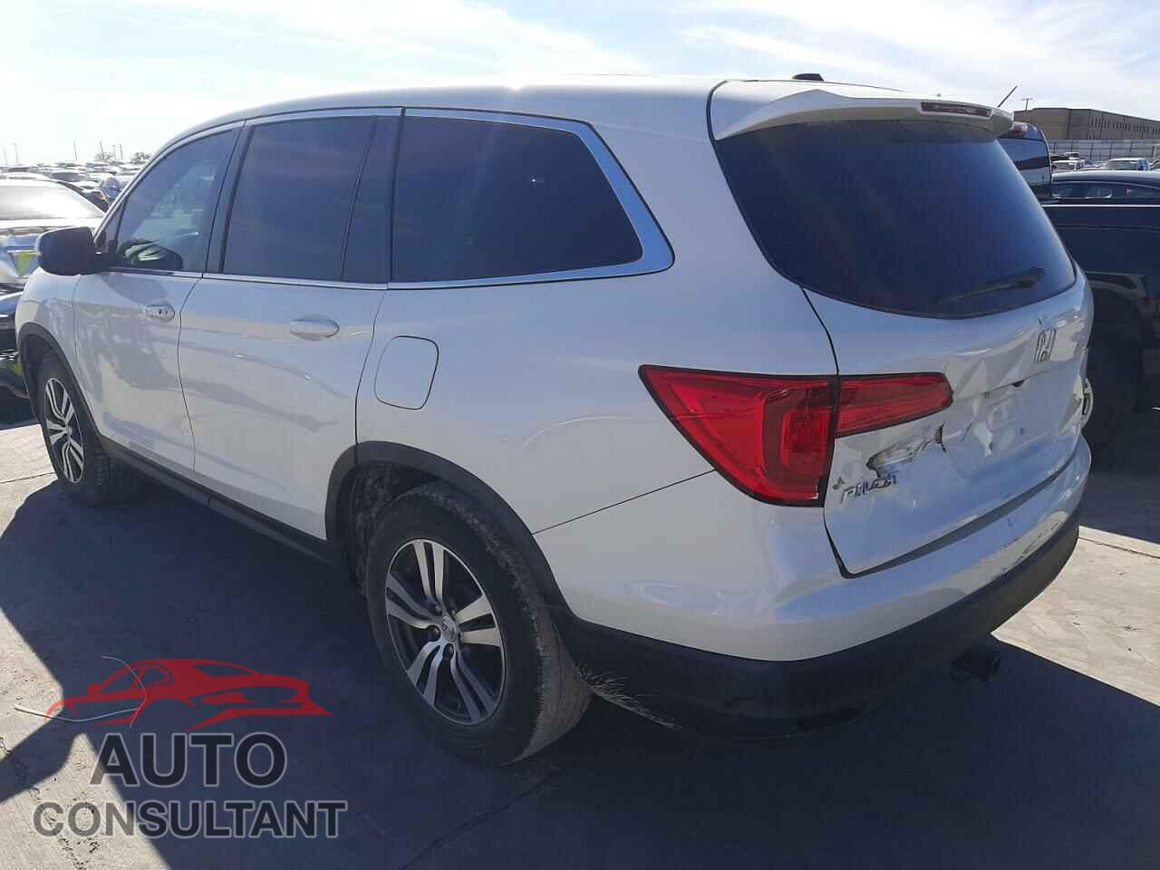 HONDA PILOT 2016 - 5YFBURHE2JP811436