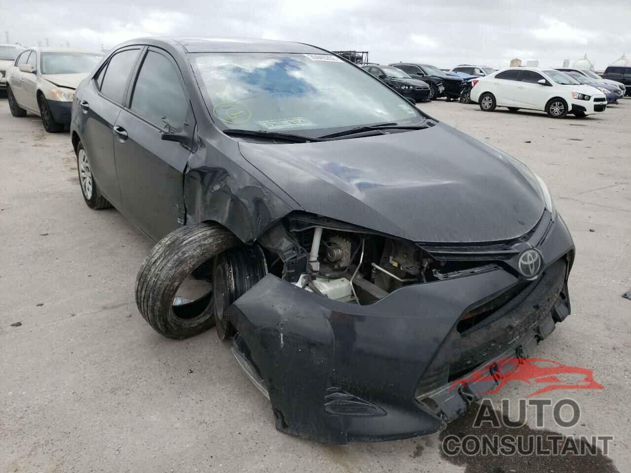 TOYOTA COROLLA 2018 - 5YFBURHE8JP828077