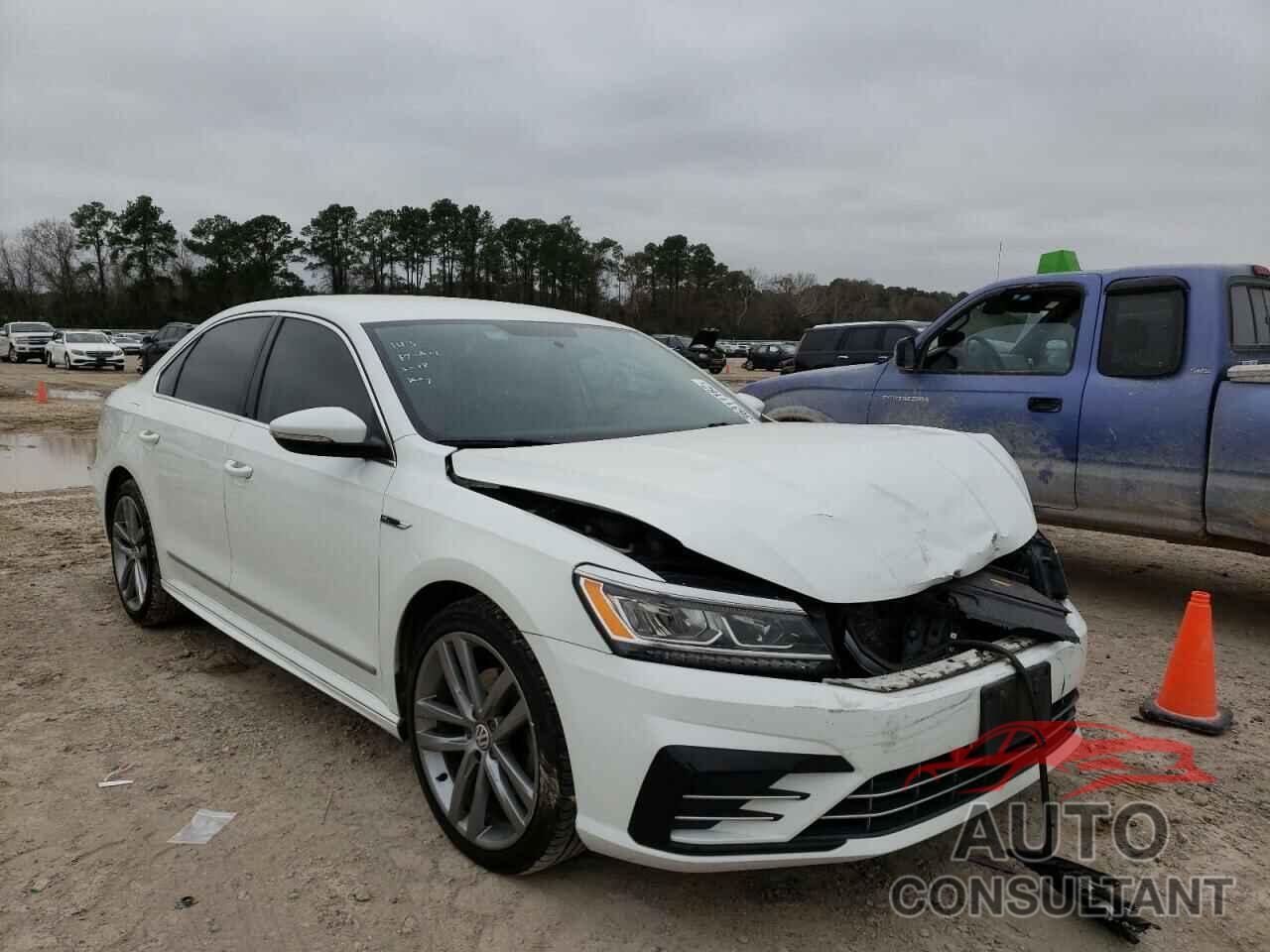 VOLKSWAGEN PASSAT 2017 - 1VWDT7A31HC023854