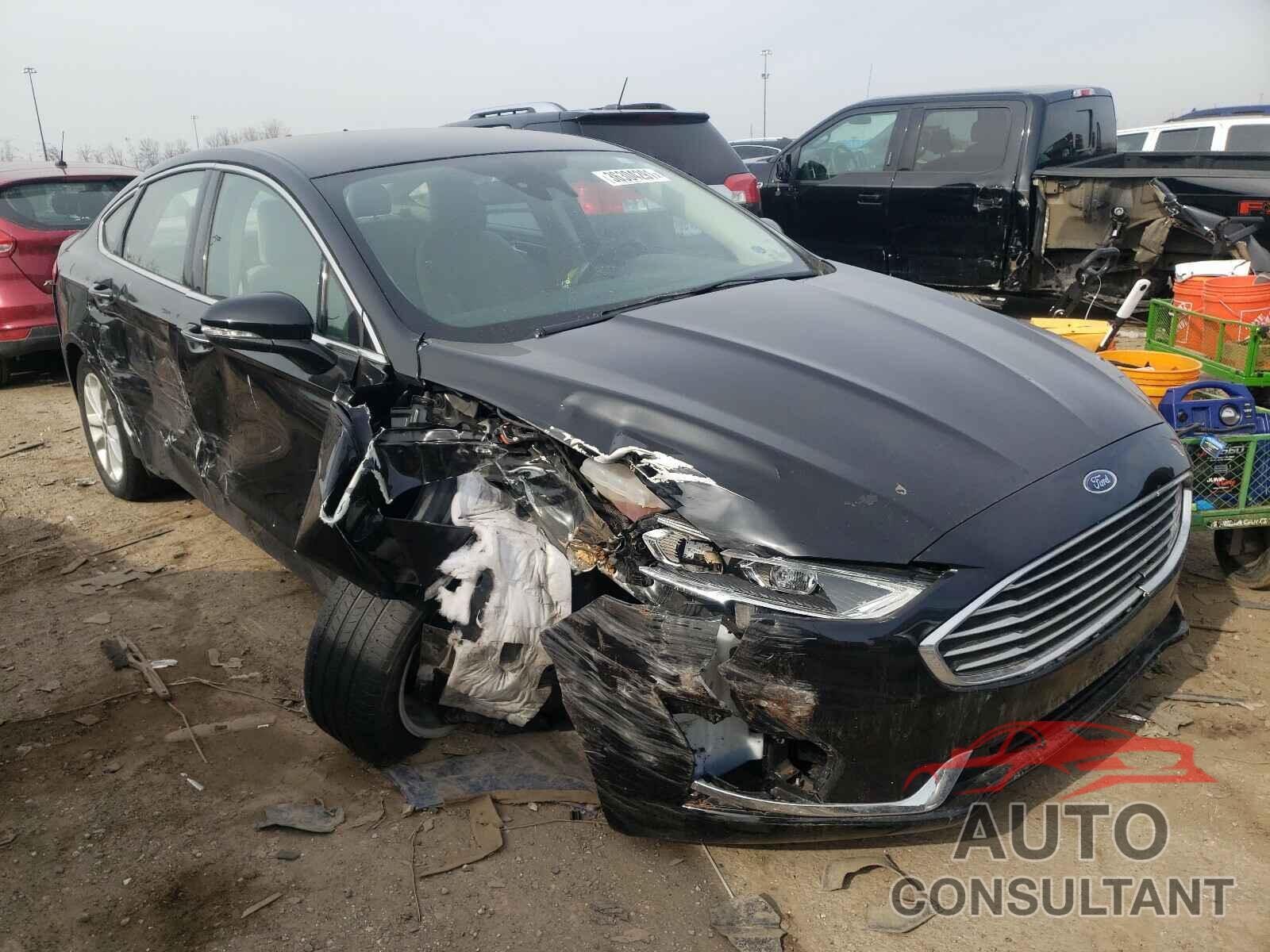 FORD FUSION 2019 - 3FA6P0MUXKR166960