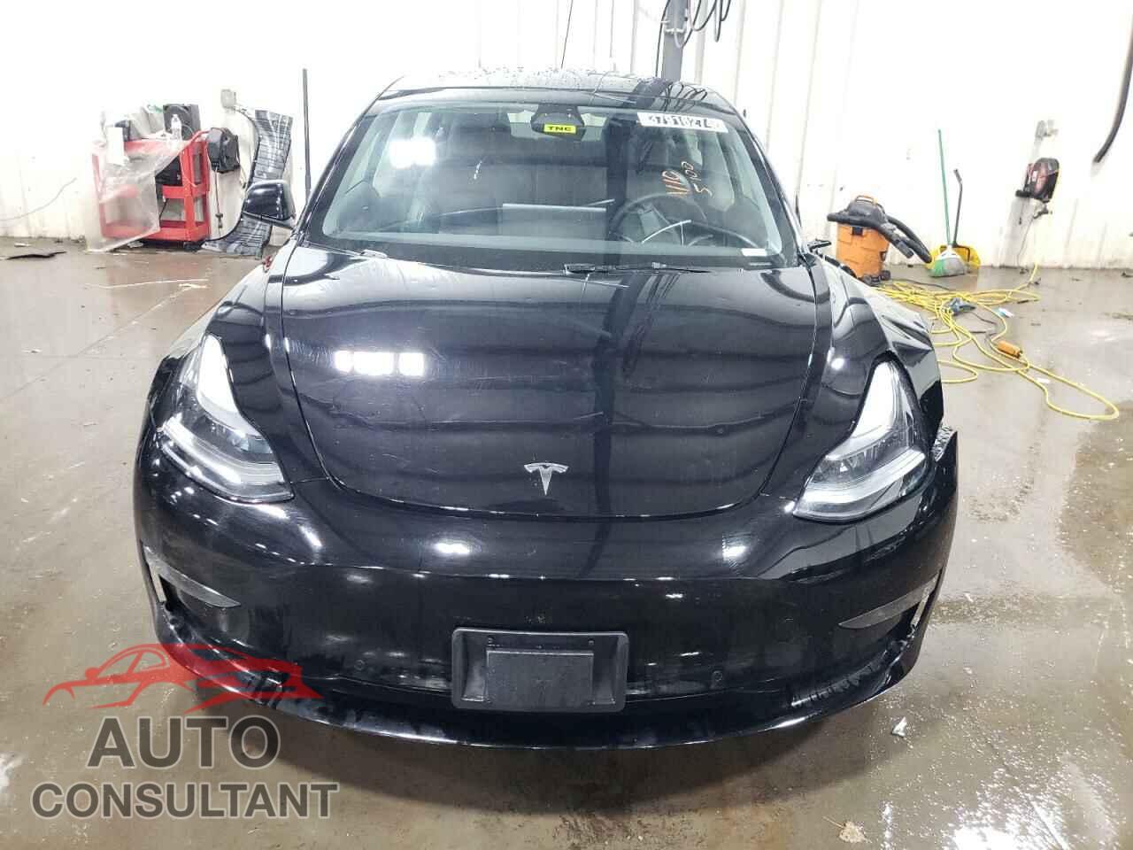 TESLA MODEL 3 2022 - 5YJ3E1EA4NF369006