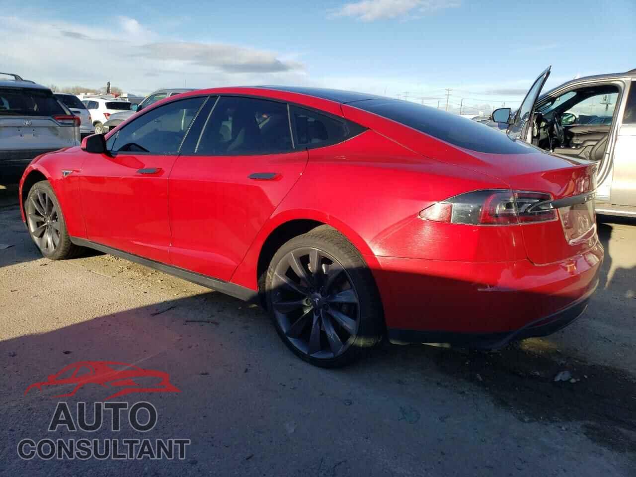 TESLA MODEL S 2015 - 5YJSA1E27FF109541