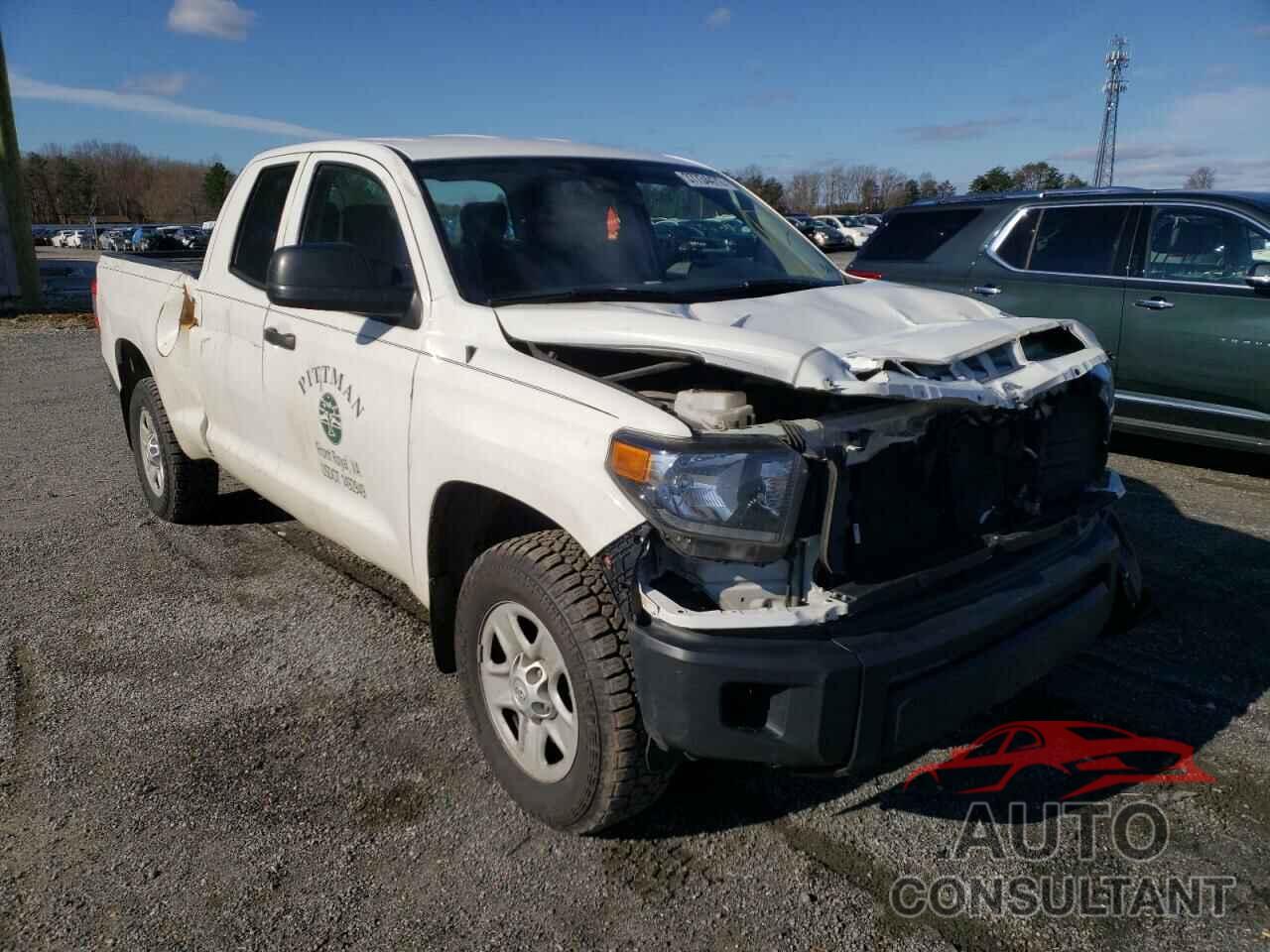 TOYOTA TUNDRA 2019 - 5TFUM5F14KX081243