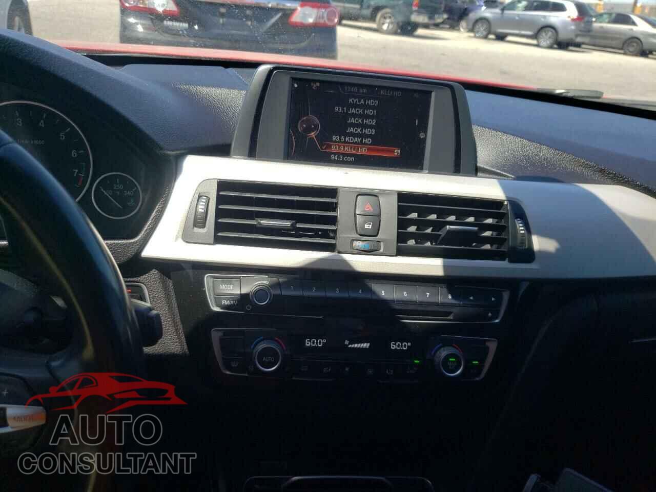 BMW 3 SERIES 2016 - WBA8E1G51GNU10490