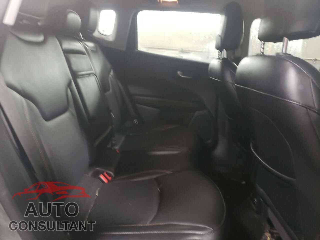 JEEP COMPASS 2020 - 3C4NJDCB7LT119730