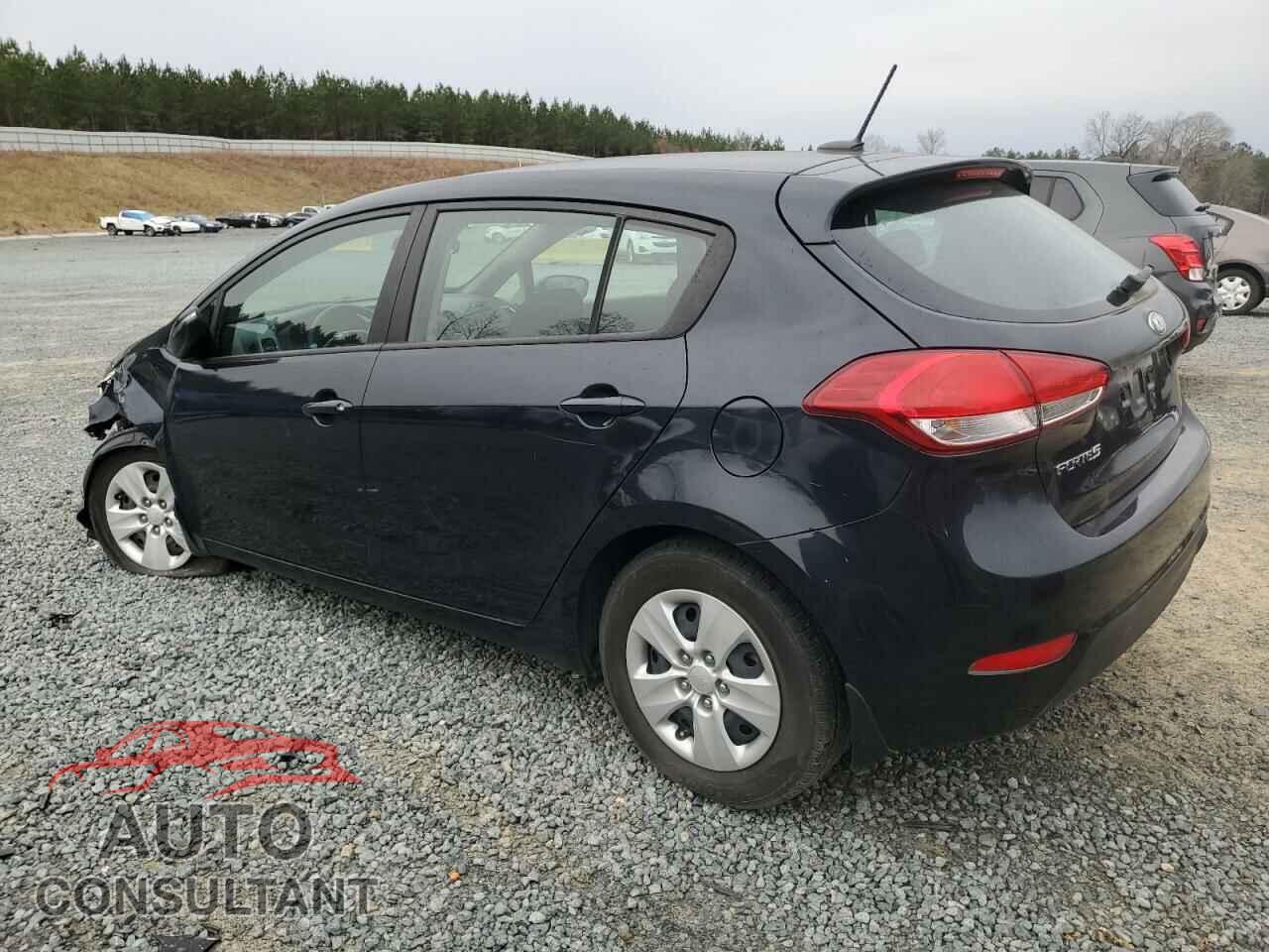 KIA FORTE 2017 - KNAFK5A84H5718281