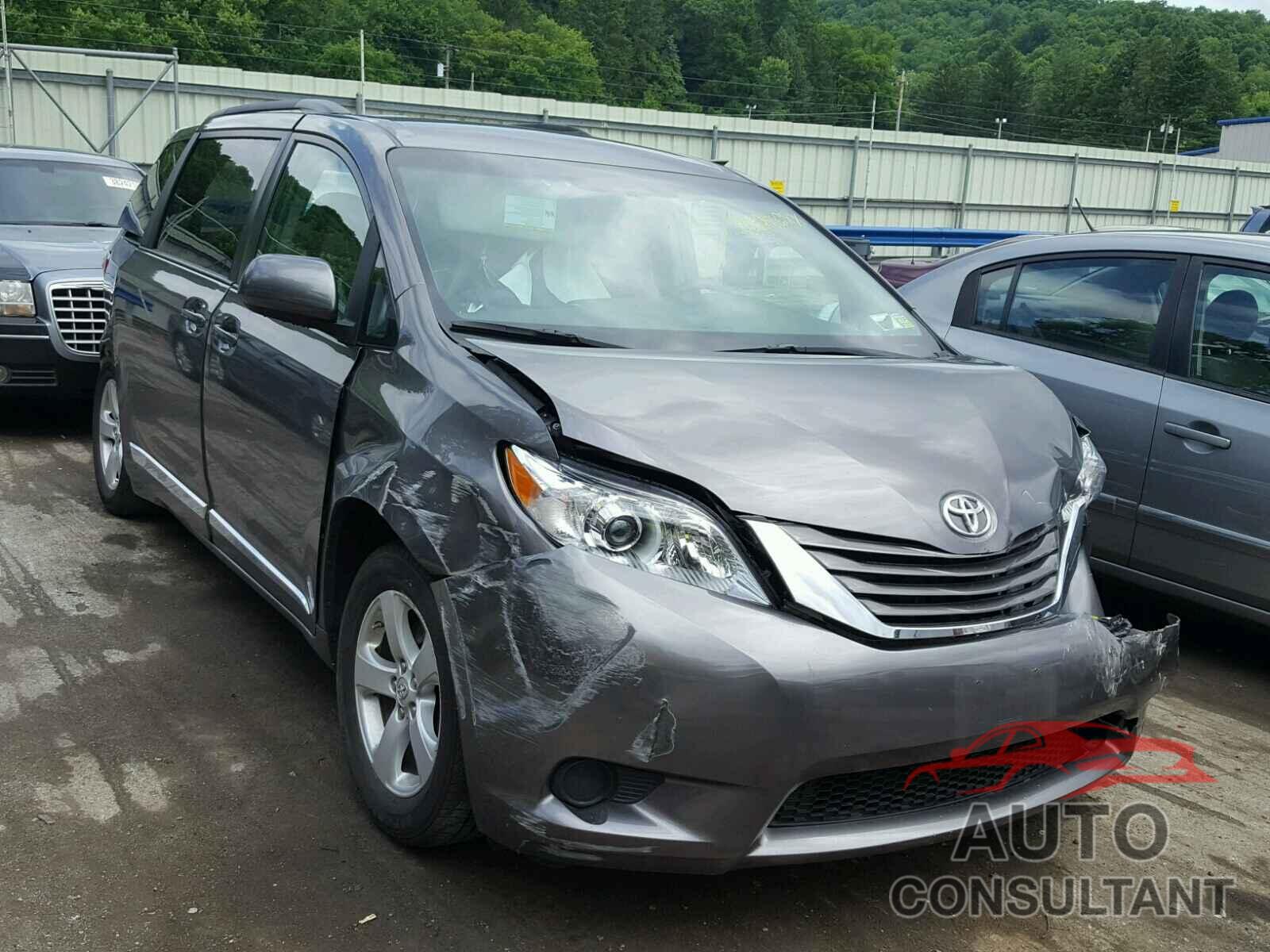 TOYOTA SIENNA LE 2017 - 5TDKZ3DC6HS842385