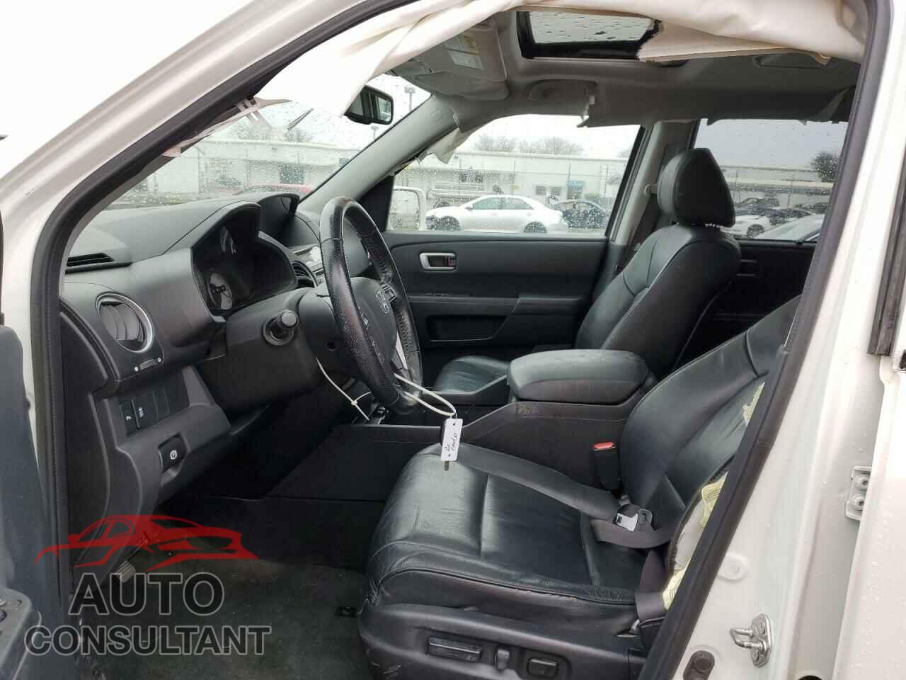 HONDA PILOT 2015 - 5FNYF4H93FB048923