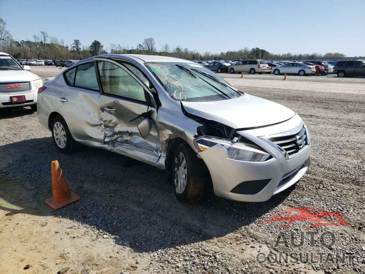 NISSAN VERSA 2019 - 3N1CN7AP4KL867607