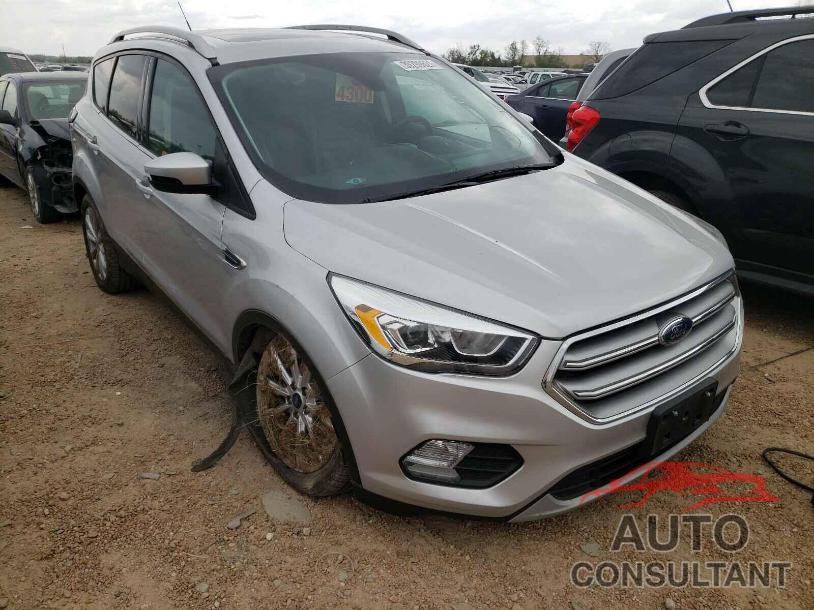 FORD ESCAPE 2017 - 1FMCU9J9XHUD84730