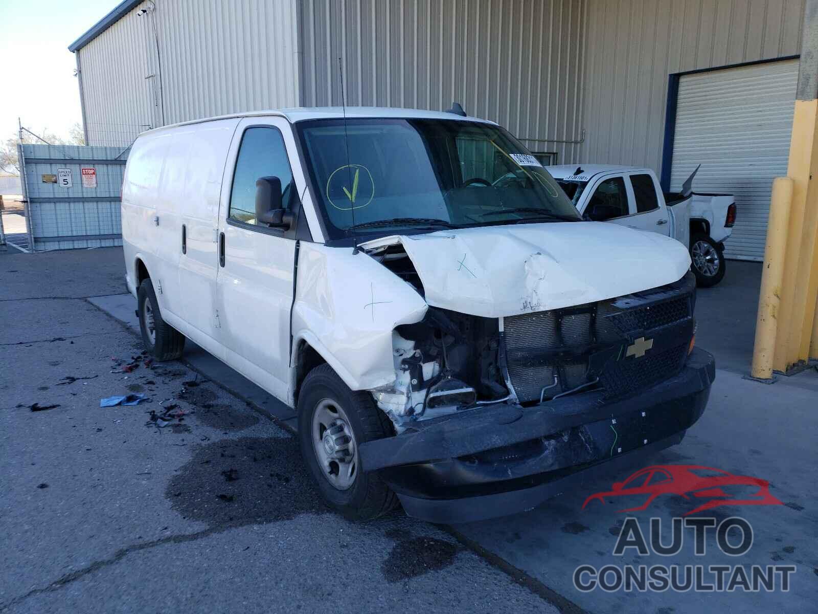 CHEVROLET EXPRESS 2017 - 3KPFK4A70JE185702