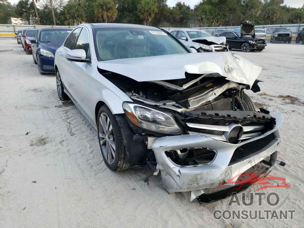 MERCEDES-BENZ C-CLASS 2017 - 55SWF4JB1HU202261