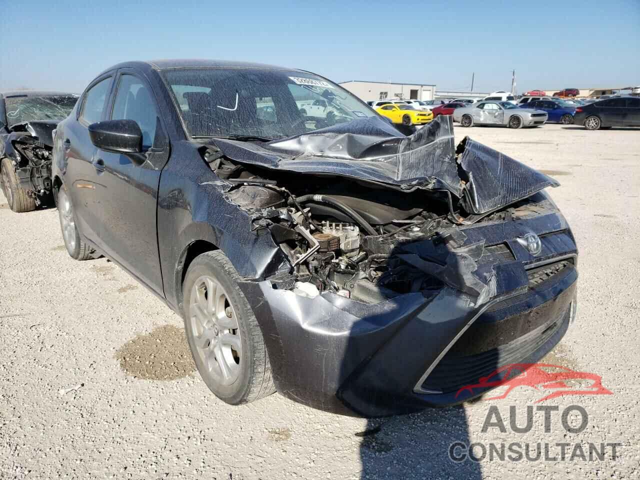 TOYOTA YARIS 2018 - 3MYDLBYV5JY311095