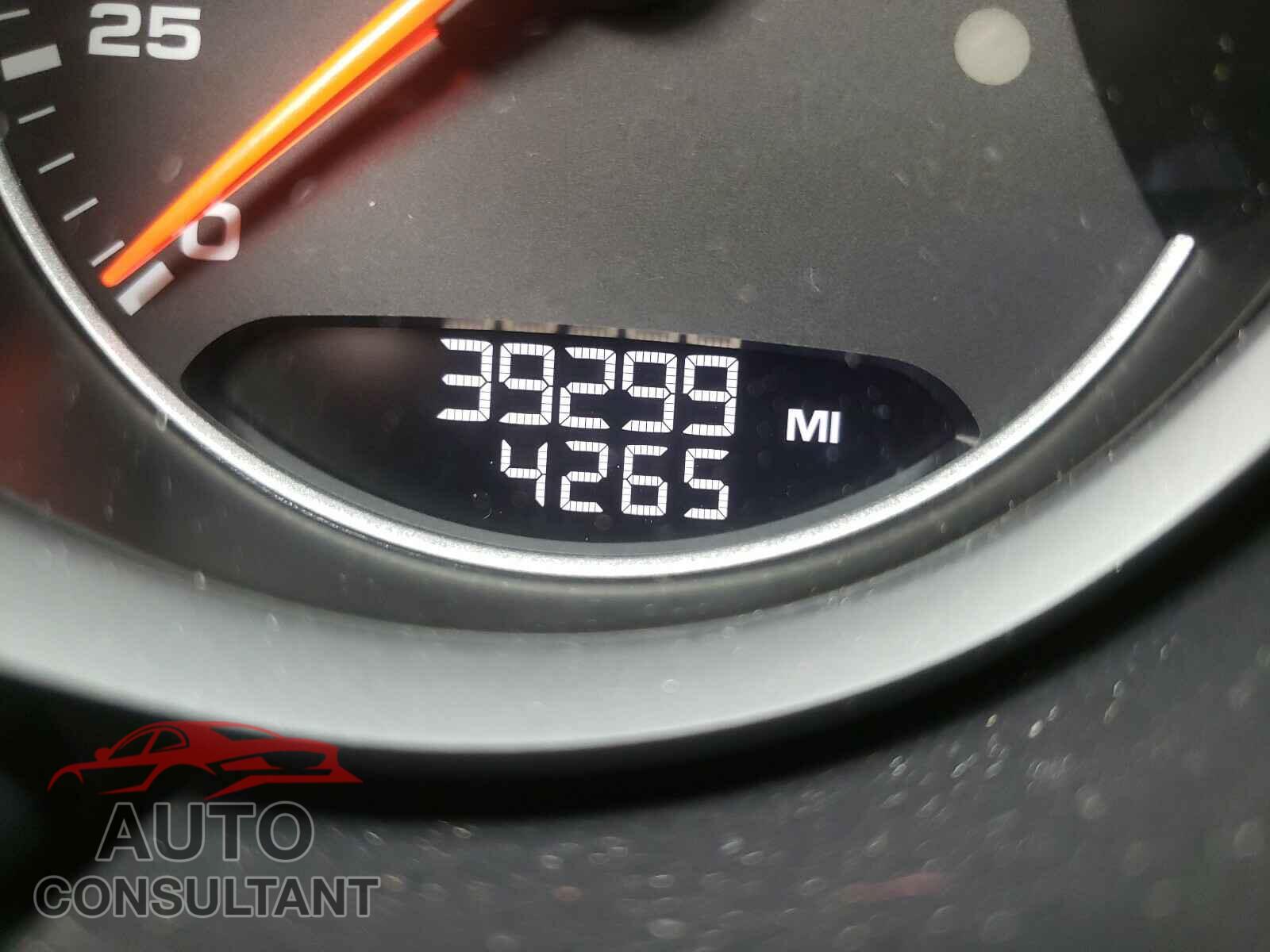 PORSCHE CAYENNE 2017 - WP1AA2A23HKA88957