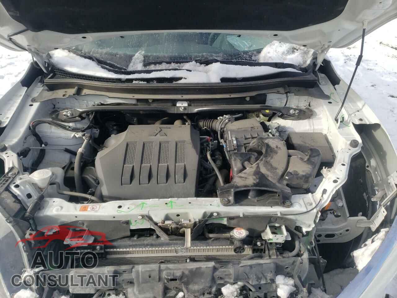 MITSUBISHI ECLIPSE 2018 - JA4AT4AA0JZ047840