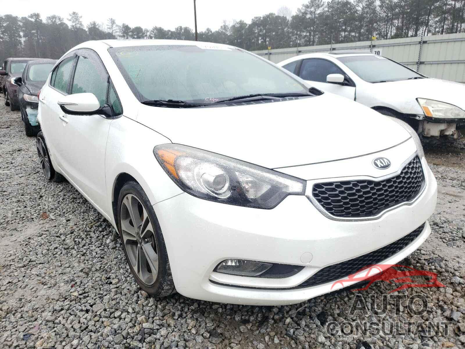 KIA FORTE 2016 - KNAFZ4A8XG5547413