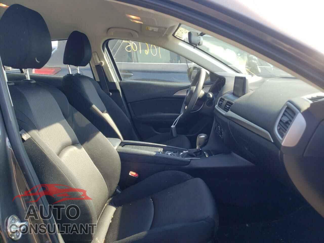 MAZDA 3 2017 - 3MZBN1U75HM124956