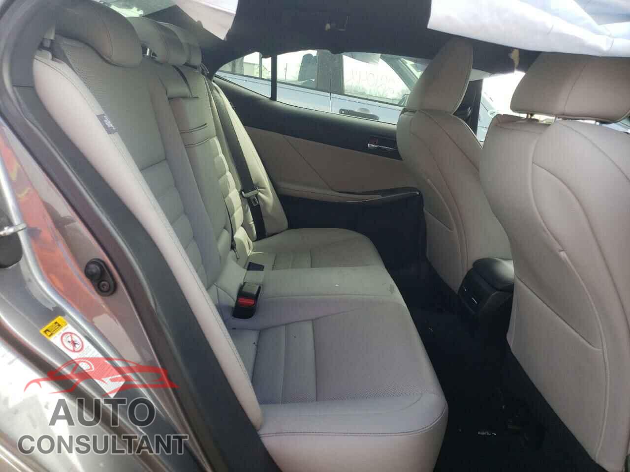 LEXUS IS 2016 - JTHBA1D28G5009905