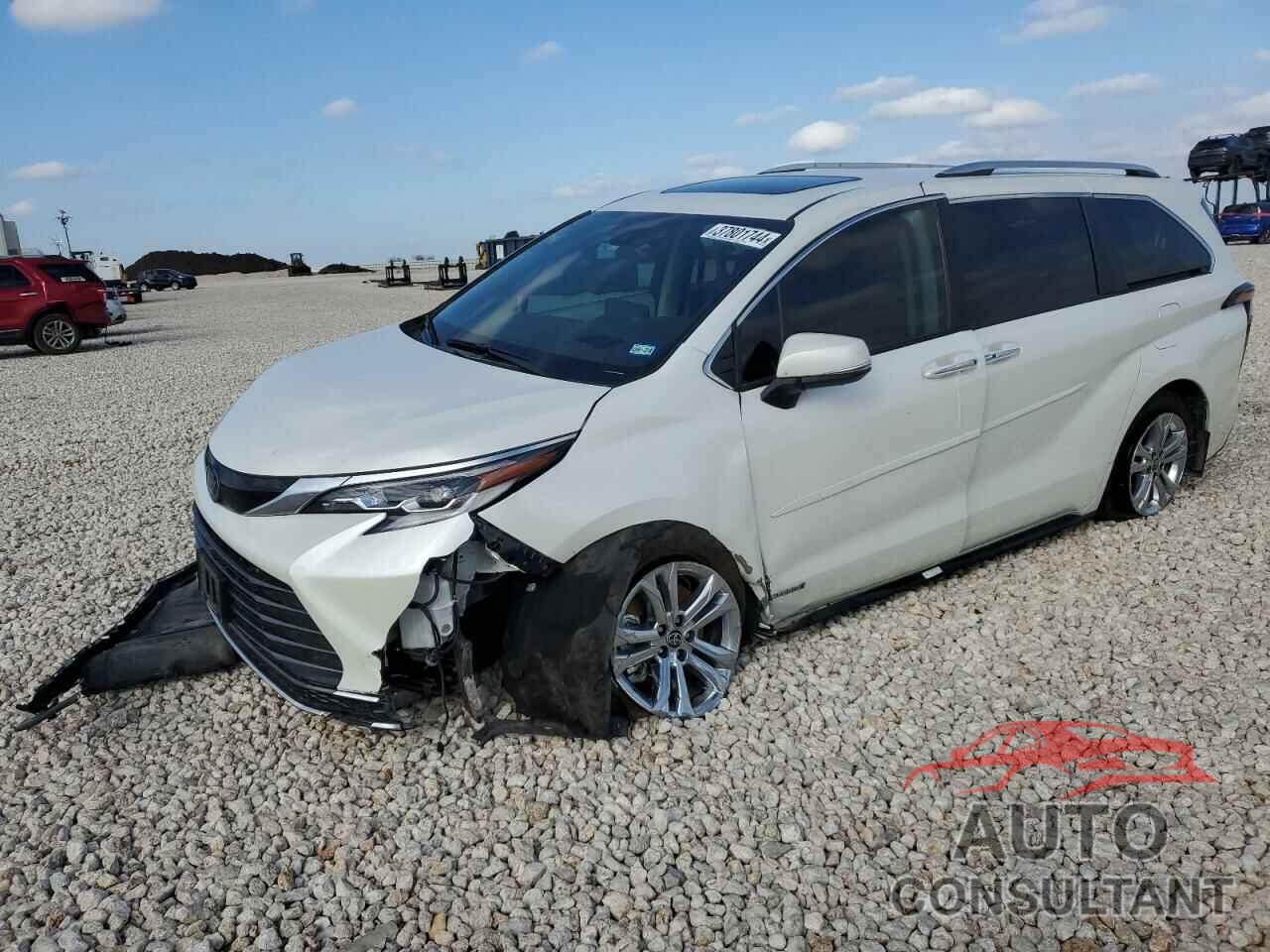 TOYOTA SIENNA 2021 - 5TDESKFC6MS033522