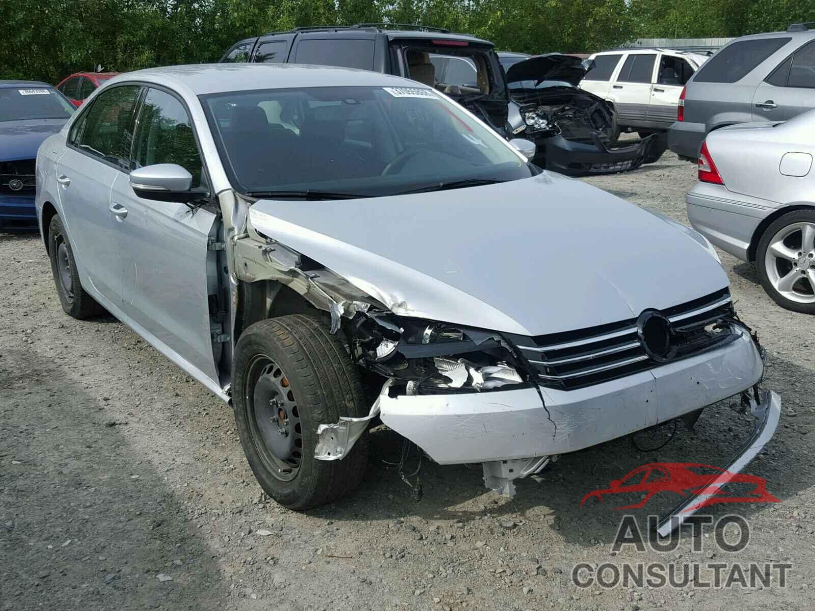 VOLKSWAGEN PASSAT 2015 - 1VWAT7A33FC047766