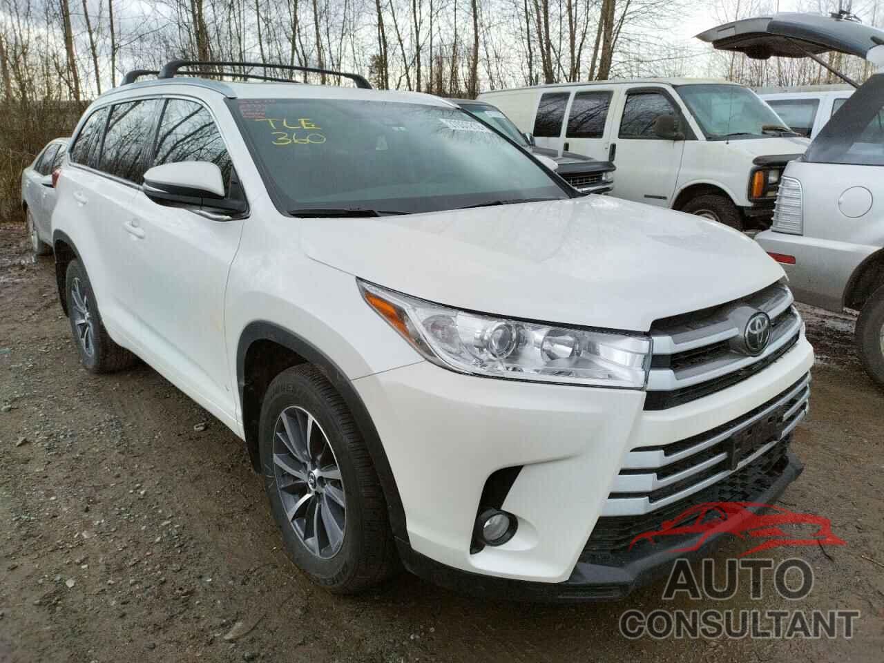 TOYOTA HIGHLANDER 2018 - 5TDJZRFH9JS832169