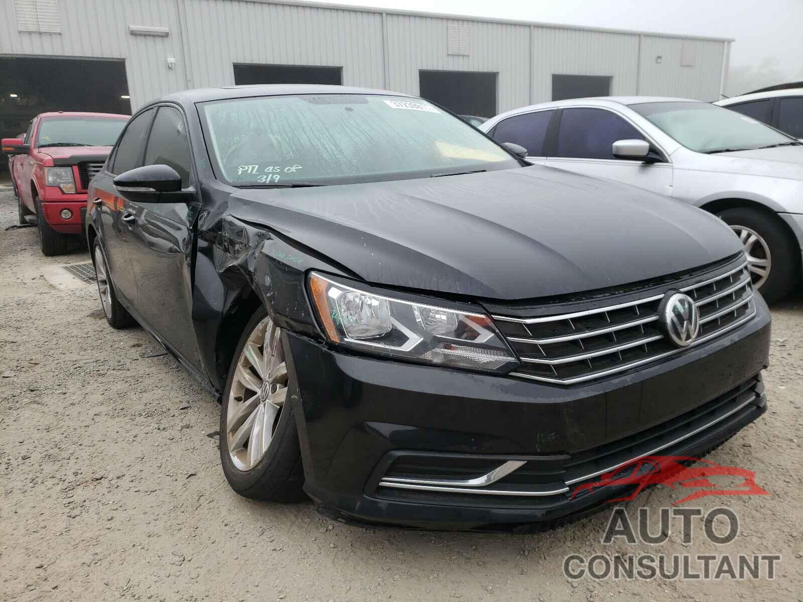 VOLKSWAGEN PASSAT 2019 - 1VWLA7A38KC002895