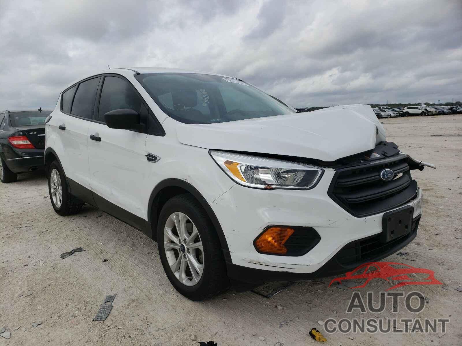 FORD ESCAPE 2017 - 1FMCU0F72HUD10740