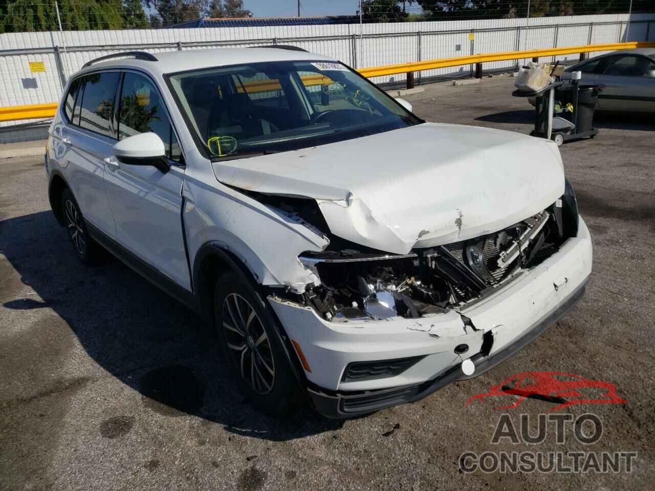VOLKSWAGEN TIGUAN 2018 - 3VV3B7AX0JM221111