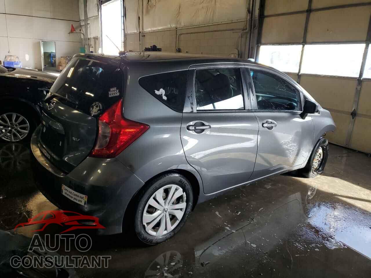 NISSAN VERSA 2018 - 3N1CE2CP0JL369760