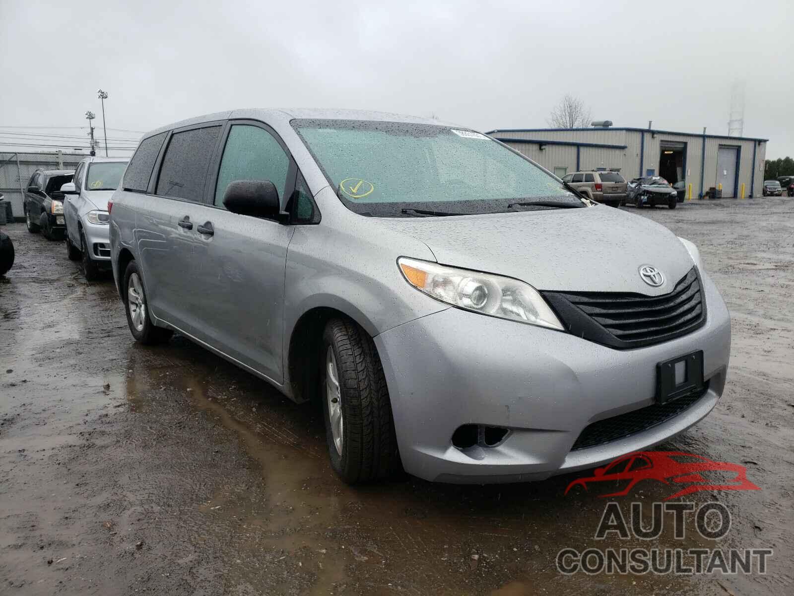 TOYOTA SIENNA 2016 - 5TDZK3DC4GS708007