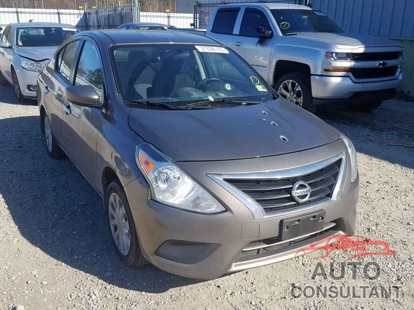 NISSAN VERSA 2017 - JF2SJAWC5HH449797