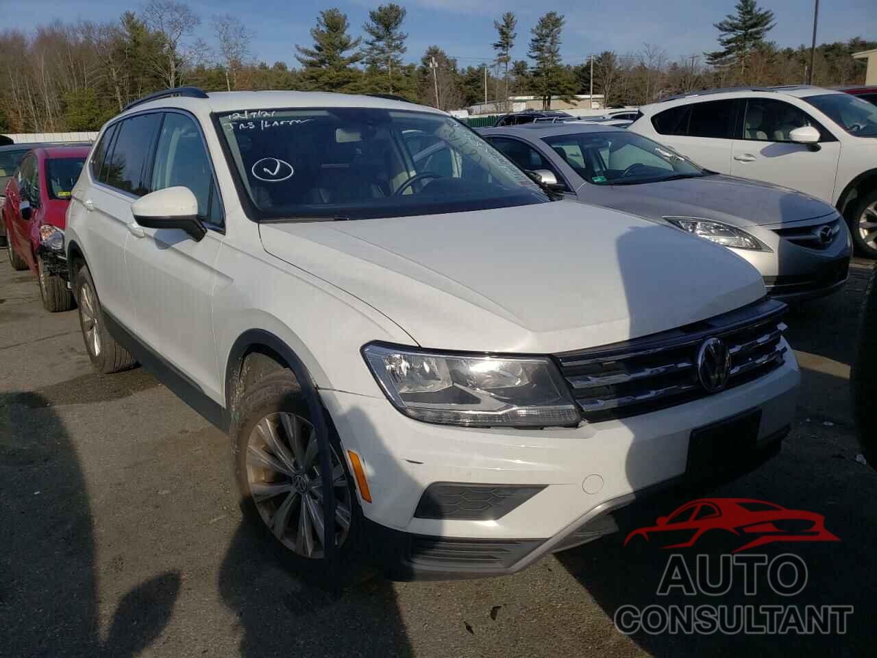 VOLKSWAGEN TIGUAN 2018 - 3VV2B7AX9JM145142