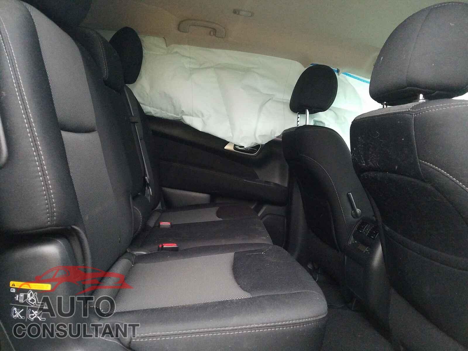 NISSAN PATHFINDER 2017 - 5N1DR2MN7HC688545
