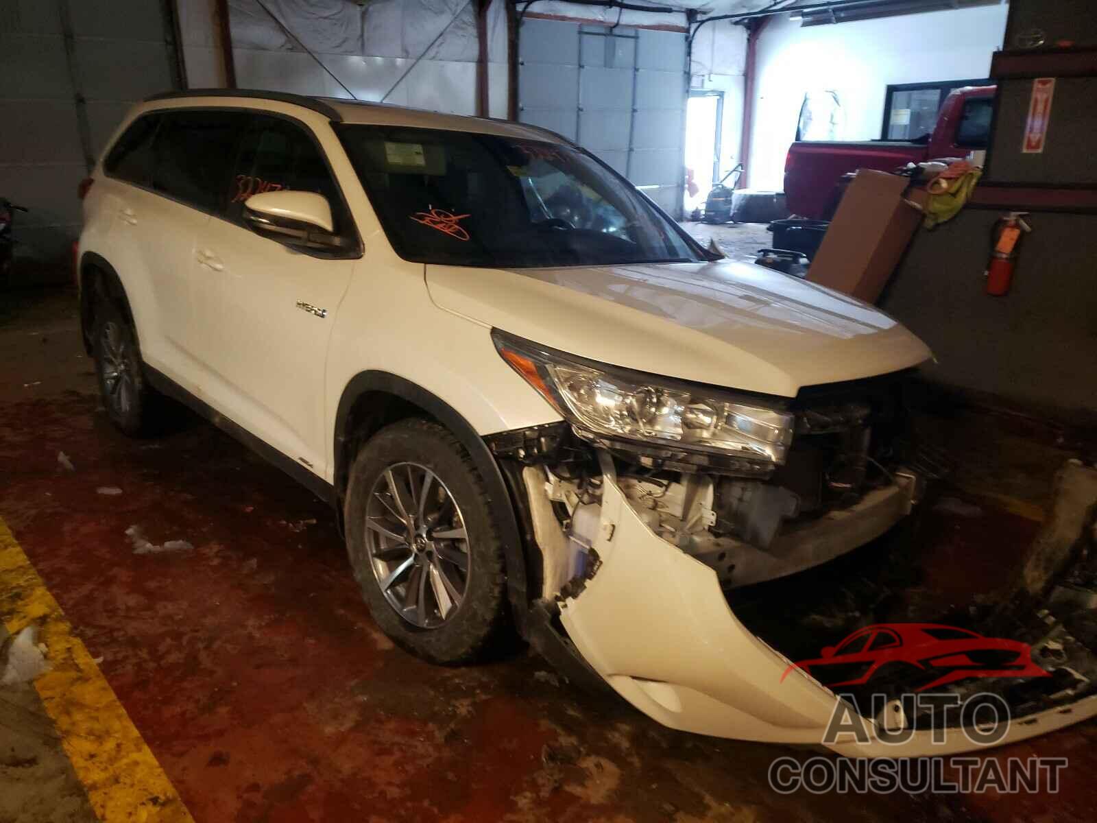 TOYOTA HIGHLANDER 2019 - 5TDJGRFH0KS059454