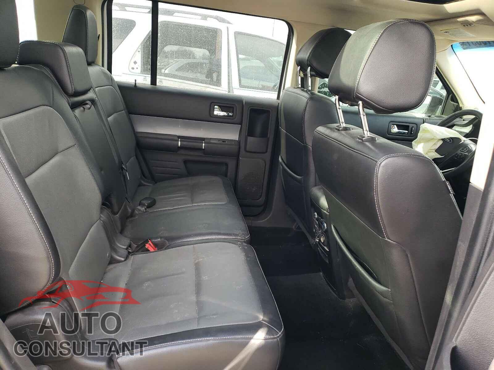 FORD FLEX 2015 - 1FT7W2BT3NEC99736
