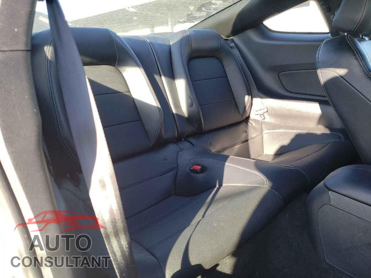 FORD MUSTANG 2021 - 1FA6P8TH2M5116823