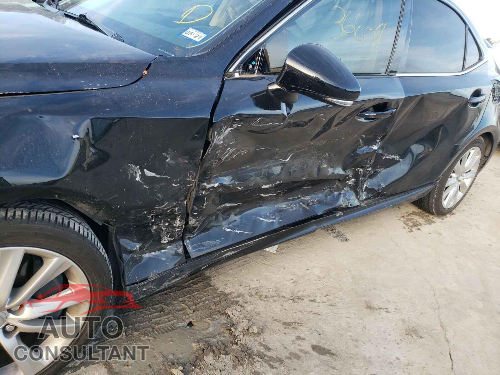 LEXUS IS 2016 - JTHBA1D22G5012203