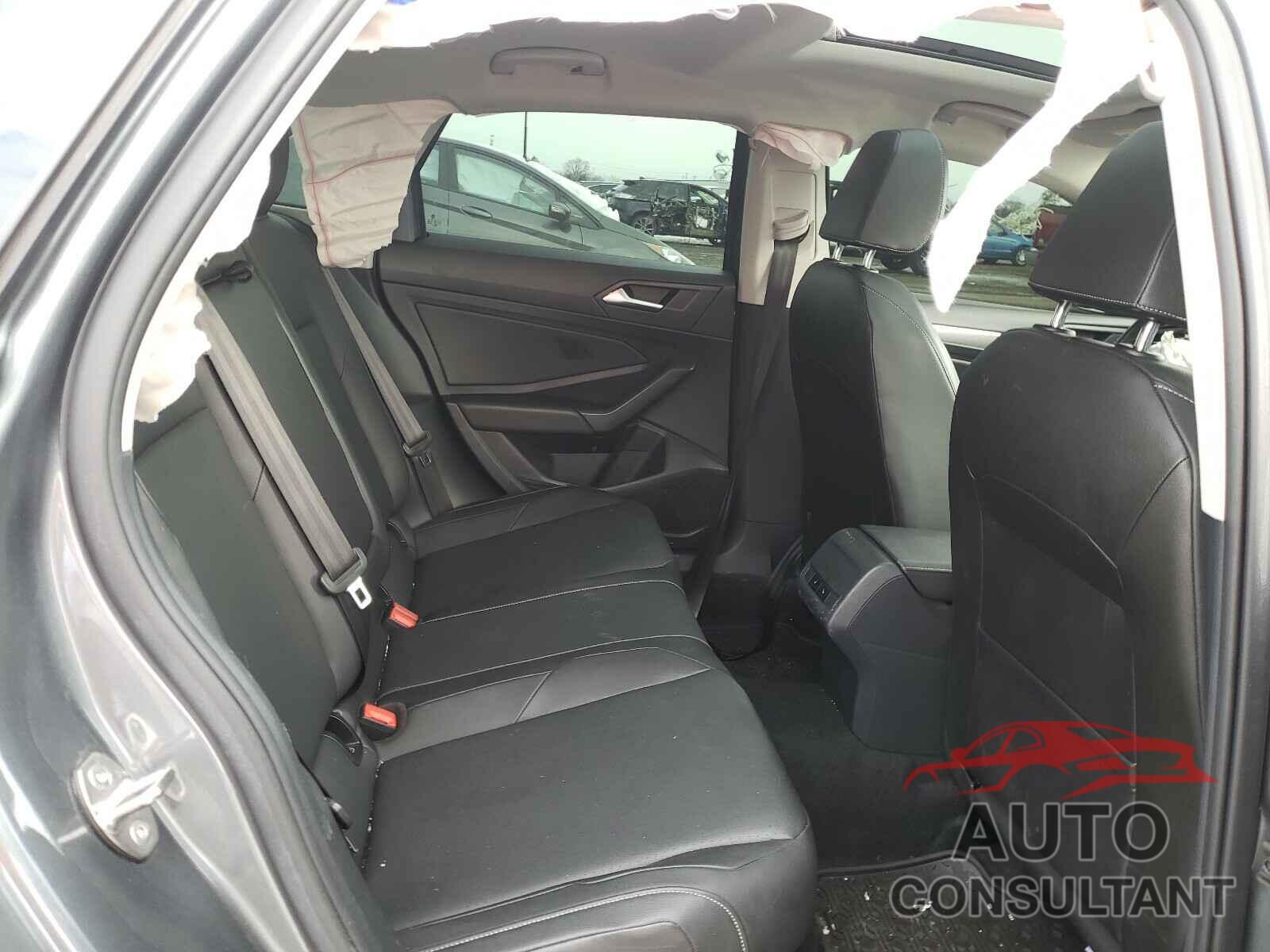 VOLKSWAGEN JETTA 2019 - 3VWC57BU8KM144786