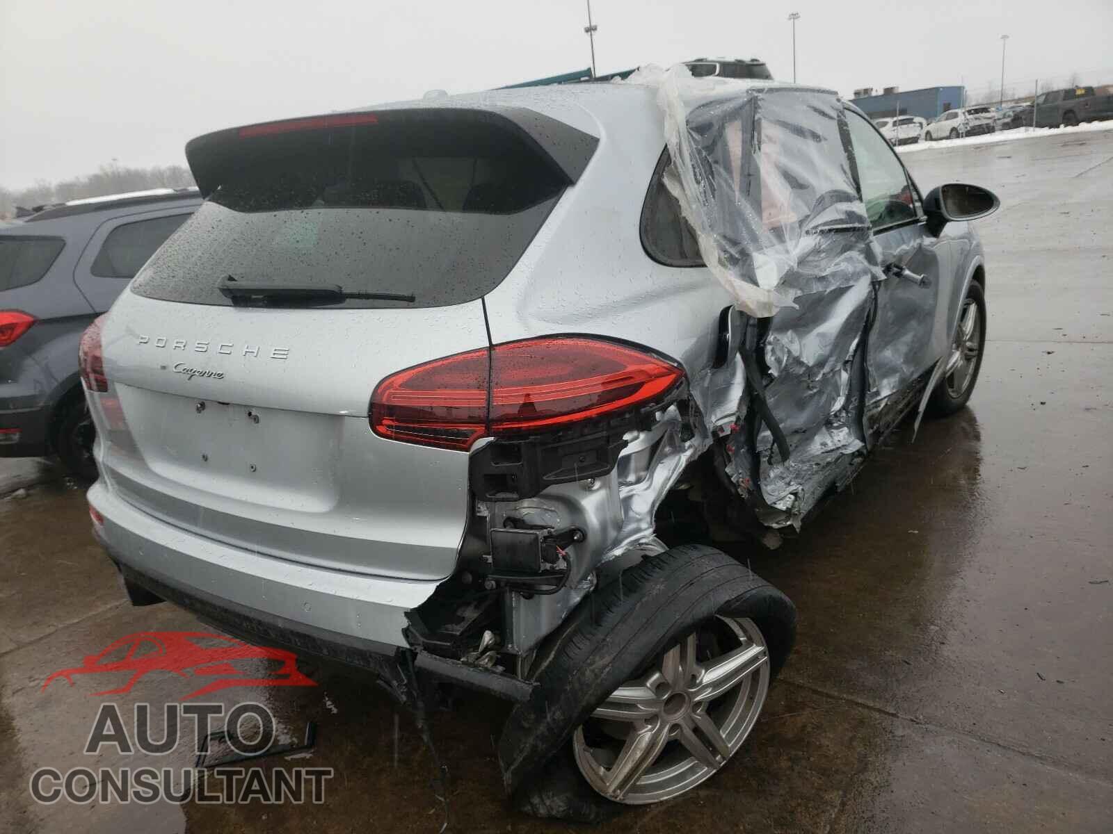 PORSCHE CAYENNE 2017 - WP1AA2A22HKA91431
