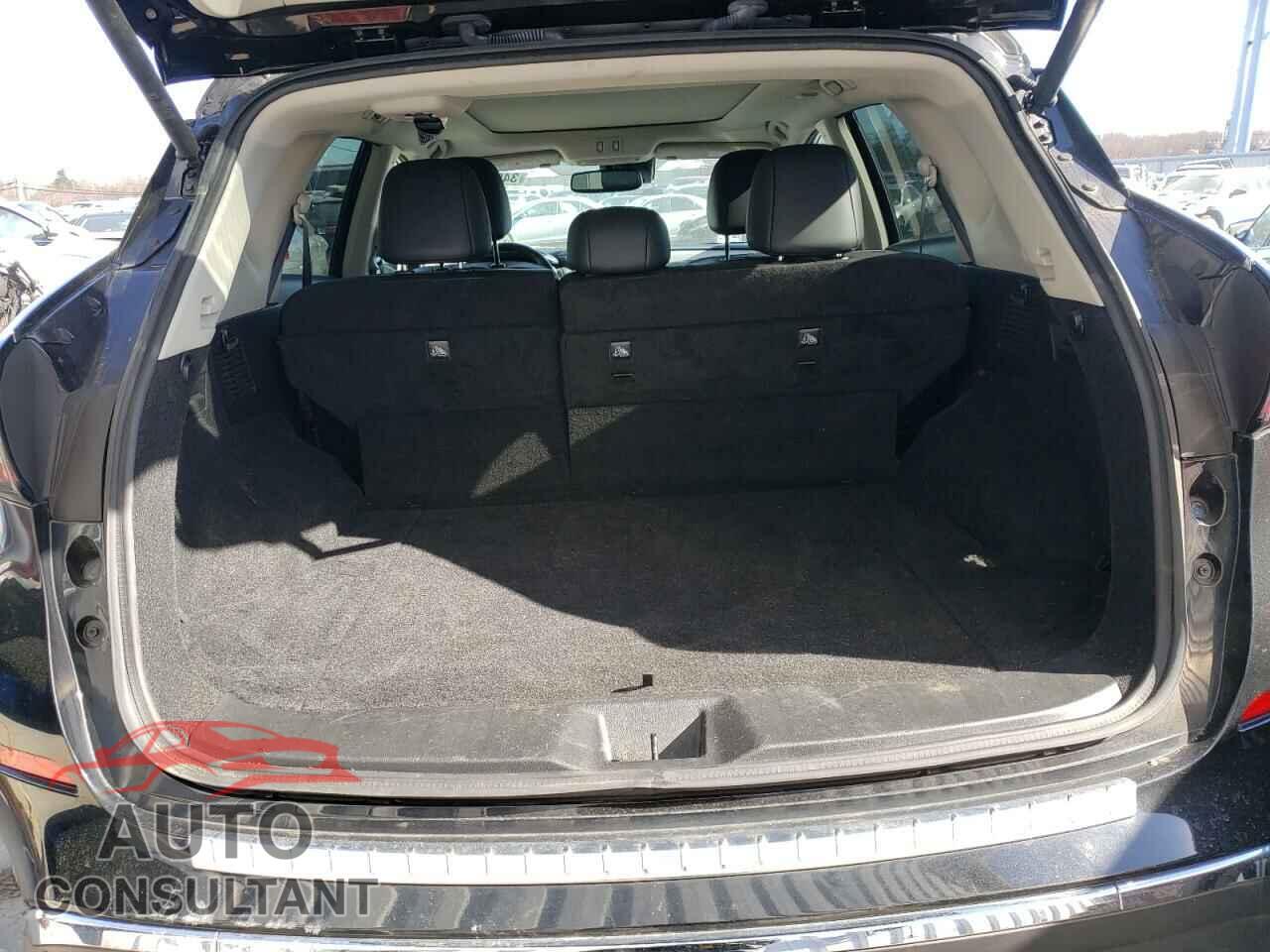 NISSAN MURANO 2019 - 5N1AZ2MS0KN106953